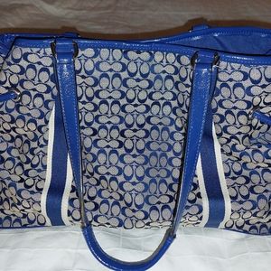 Coach medium size purse